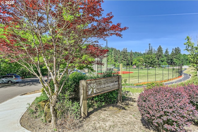 1736 Regency St, West Linn, OR 97068 - view of property's community