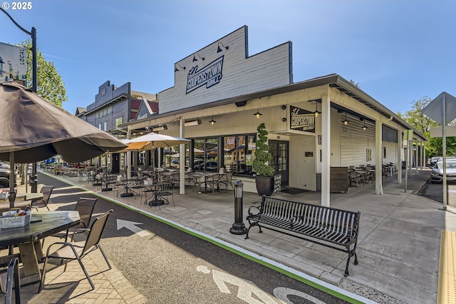 1736 Regency St, West Linn, OR 97068 - view of patio / terrace featuring outdoor dining area