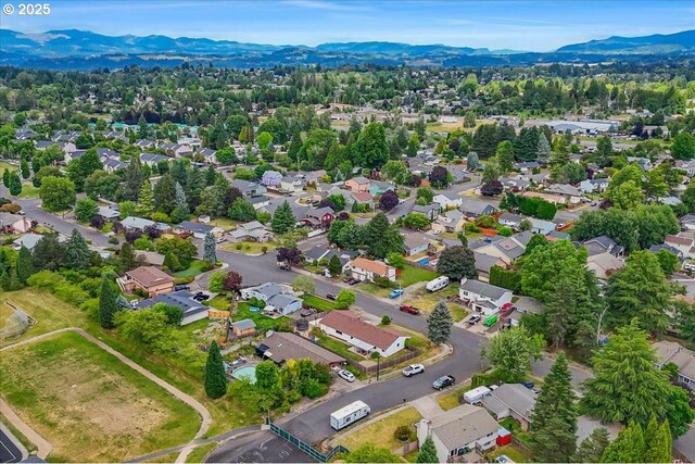 1725 SE Cochran Dr, Gresham, OR 97080 - aerial view of residential area featuring mountains