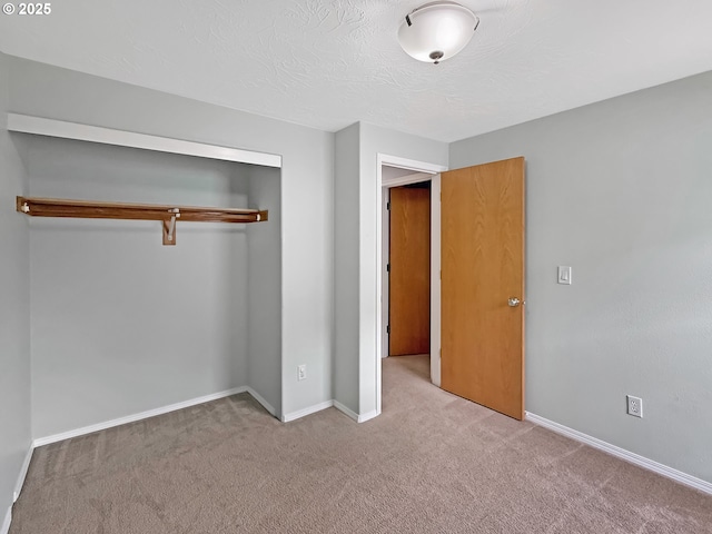 573 SE 73rd Ave, Hillsboro, OR 97123 - unfurnished bedroom with carpet and a closet