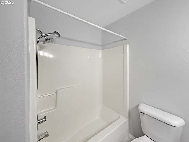 573 SE 73rd Ave, Hillsboro, OR 97123 - full bathroom featuring bathtub / shower combination and toilet