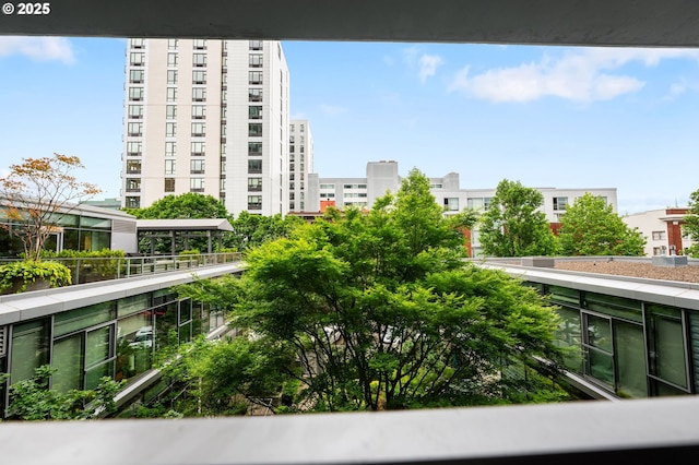 1221 SW 10th Ave Unit 311, Portland, OR 97205 - view of balcony
