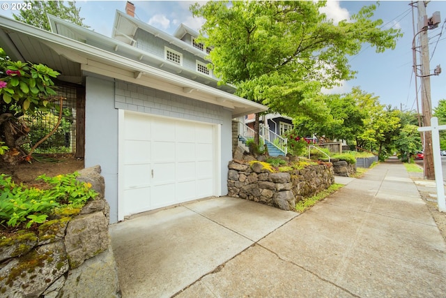 1823 SE 34th Ave, Portland, OR 97214 - garage featuring driveway