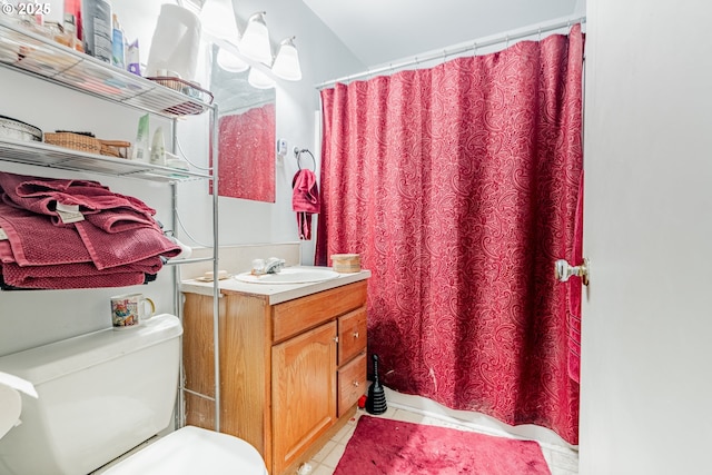 9023 SE Ankeny St, Portland, OR 97216 - full bath with toilet, vanity, and a shower with curtain