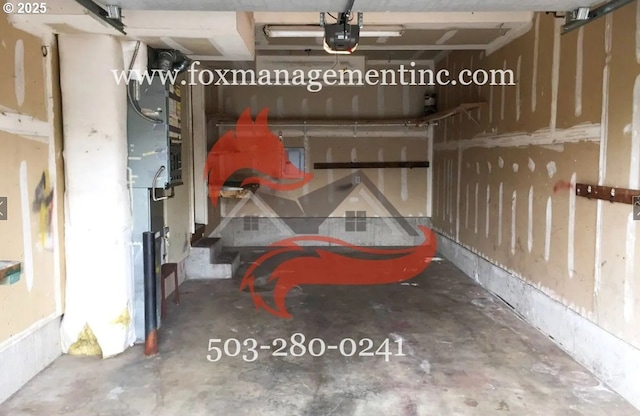 14818 NE Fremont St, Portland, OR 97230 - garage with a garage door opener