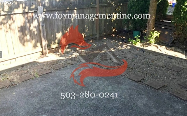 14818 NE Fremont St, Portland, OR 97230 - view of patio / terrace