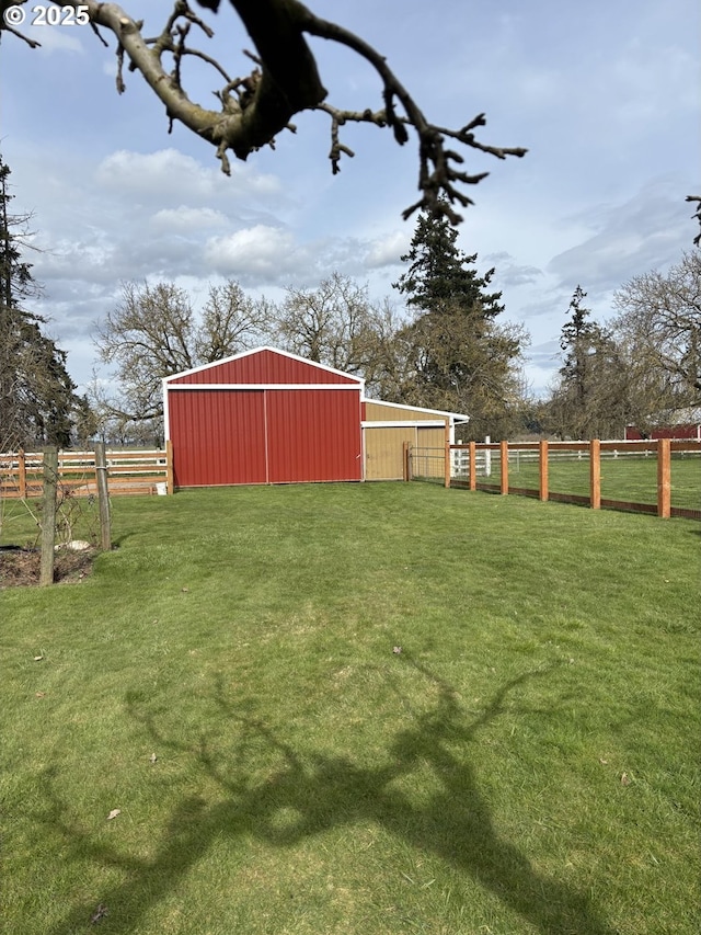 11623 Broadacres Rd NE, Hubbard, OR 97032 - view of yard with fence, a pole building, and an outbuilding
