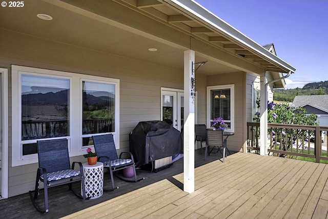 1922 Kapela Ct, Sutherlin, OR 97479 - wooden terrace with a grill