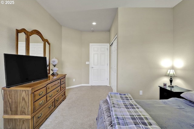 1922 Kapela Ct, Sutherlin, OR 97479 - bedroom featuring carpet floors, baseboards, a closet, and recessed lighting