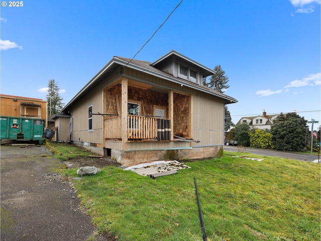39355 Proctor Blvd, Sandy, OR 97055 - view of front facade featuring a front lawn and a porch