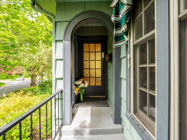 view of property entrance