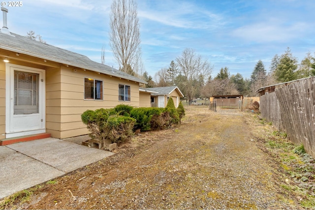 view of yard with a patio