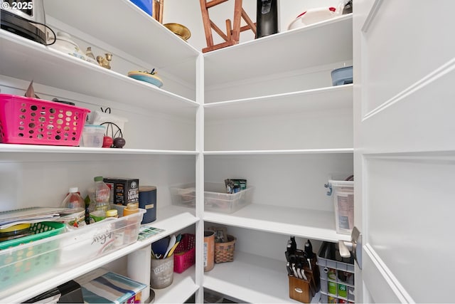 1705 Trevino Rd, Creswell, OR 97426 - view of pantry