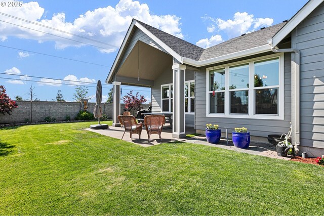 1705 Trevino Rd, Creswell, OR 97426 - view of yard featuring a patio