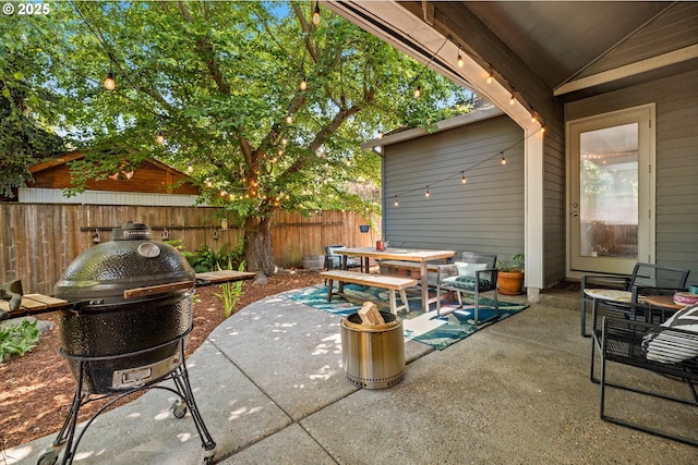 9628 N Exeter Ave, Portland, OR 97203 - view of patio with outdoor dining space and grilling area