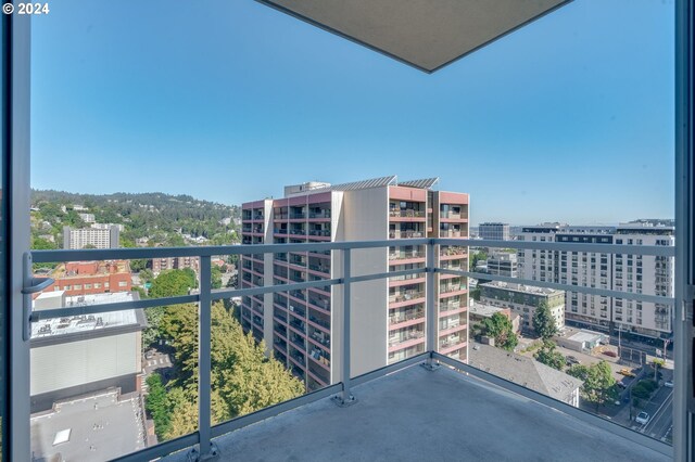 1500 SW 11th Ave Unit 1703, Portland, OR 97201 - balcony featuring a city view
