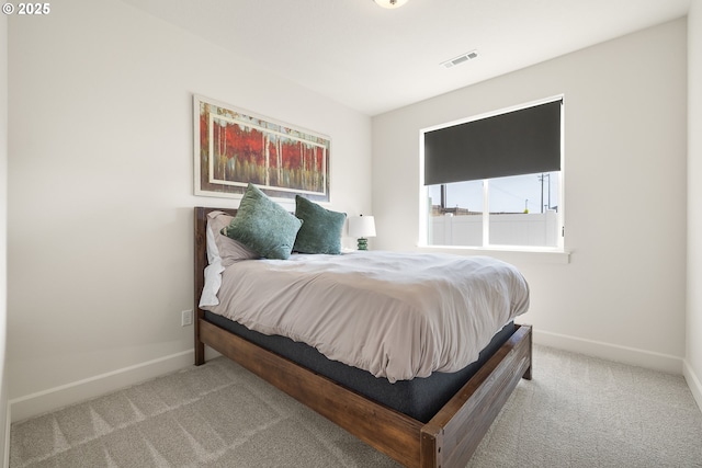 881 E Autumn Ave, Hermiston, OR 97838 - bedroom with carpet floors and baseboards
