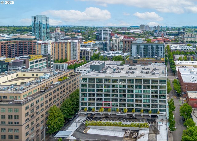 1410 NW Kearney St Unit 614, Portland, OR 97209 - view of urban area