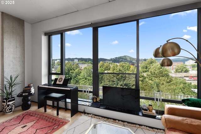 1410 NW Kearney St Unit 614, Portland, OR 97209 - view of sunroom / solarium