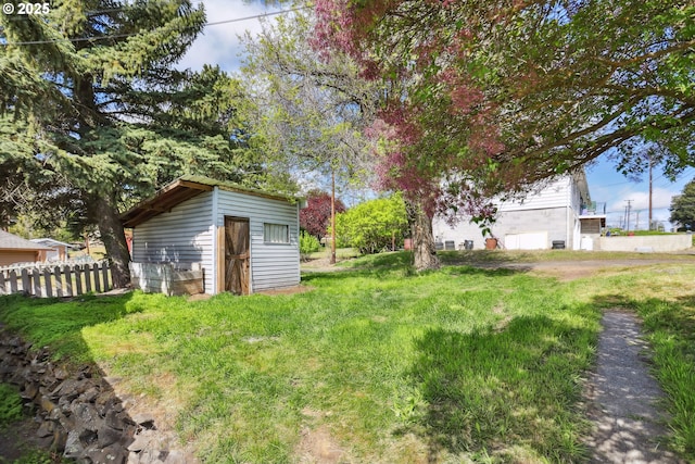 400 Mccoy St, Moro, OR 97039 - view of yard featuring fence, an outdoor structure, and a shed