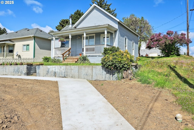 400 Mccoy St, Moro, OR 97039 - bungalow featuring covered porch