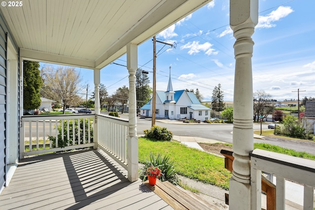 400 Mccoy St, Moro, OR 97039 - deck featuring a residential view and a porch