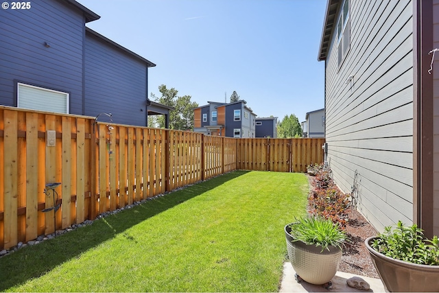 1250 29th St, Hood River, OR 97031 - view of yard featuring a fenced backyard