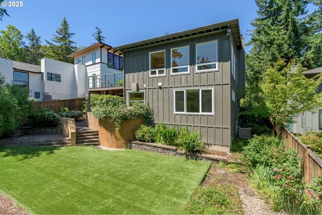 2965 Ingalls Way, Eugene, OR 97405 - rear view of house featuring board and batten siding and a balcony
