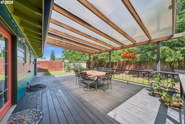 324 NE 108th Pl, Portland, OR 97220 - deck with a fenced backyard and outdoor dining area