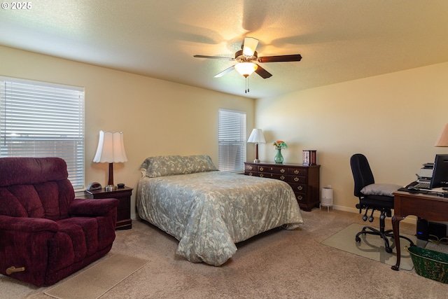 2260 NE 8th St, Hermiston, OR 97838 - carpeted bedroom featuring an office area and ceiling fan