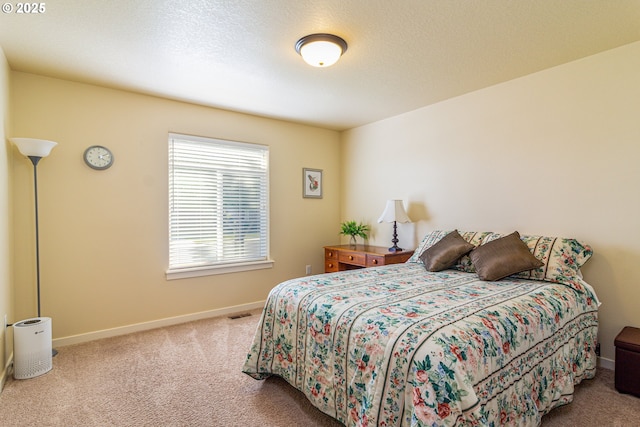 2260 NE 8th St, Hermiston, OR 97838 - carpeted bedroom with baseboards