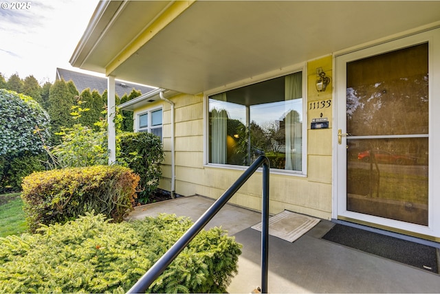 view of property entrance