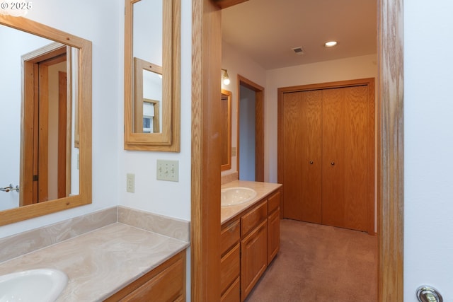 bathroom with vanity