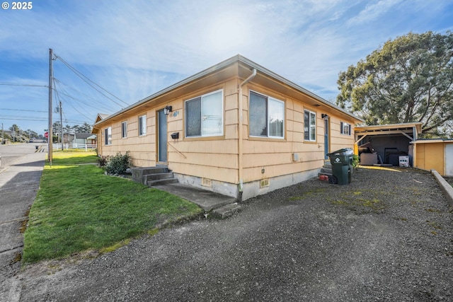 exterior space featuring a lawn