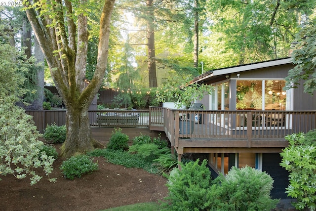 5431 SW Alfred St, Portland, OR 97219 - view of yard featuring a deck
