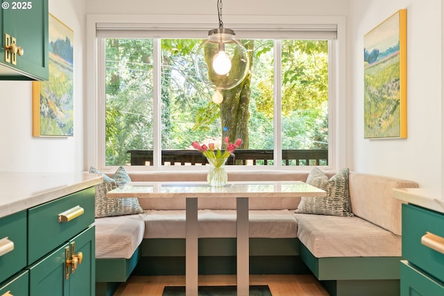 5431 SW Alfred St, Portland, OR 97219 - dining room featuring breakfast area and healthy amount of natural light