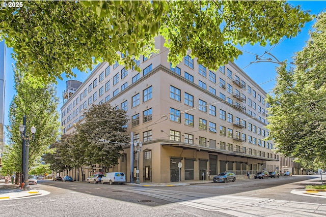 1420 NW Lovejoy St Unit 327, Portland, OR 97209 - view of apartment building / complex