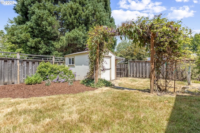 6120 SW Cross Creek Dr, Beaverton, OR 97078 - fenced backyard featuring a storage unit and a garage