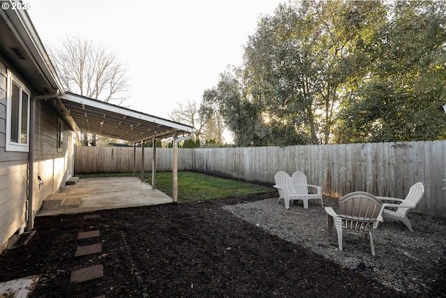 view of yard featuring a patio