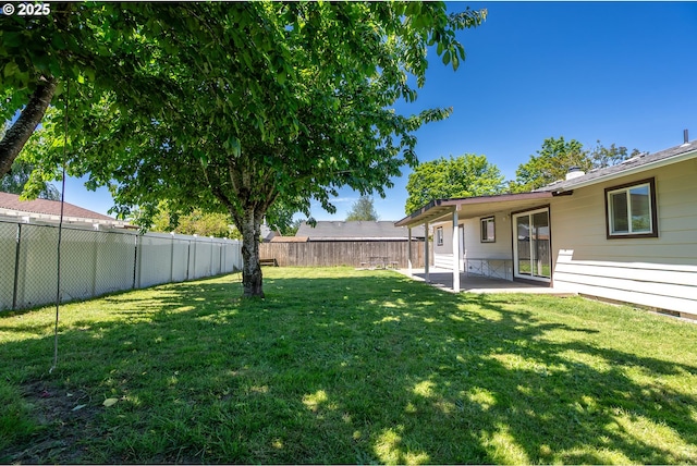 4738 NE Royal Oak Ct, Salem, OR 97301 - view of yard with a patio