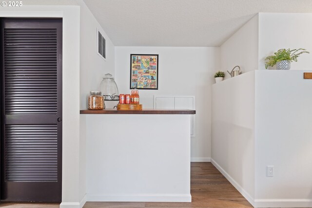 1437 Greentree Cir, Lake Oswego, OR 97034 - bar with wood finished floors and baseboards