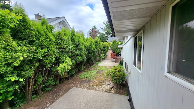437 SE 154th Ave, Portland, OR 97233 - view of yard with a patio area