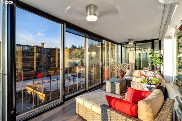 view of sunroom / solarium