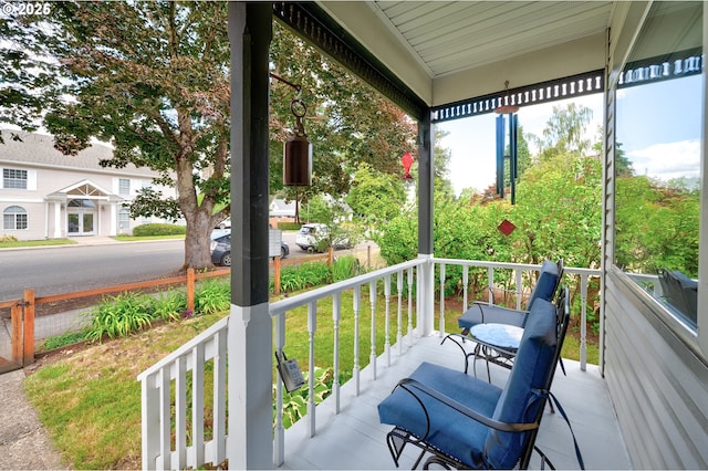 589 NW 3rd Ave, Canby, OR 97013 - view of porch