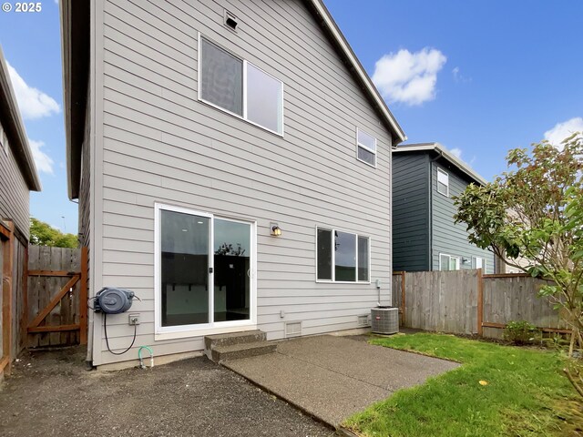 10095 NW Curtis St, North Plains, OR 97133 - rear view of property with a patio area