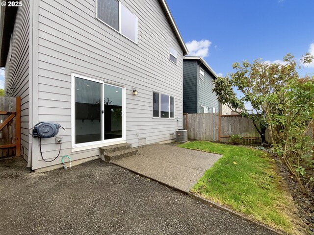 10095 NW Curtis St, North Plains, OR 97133 - rear view of house with a patio area