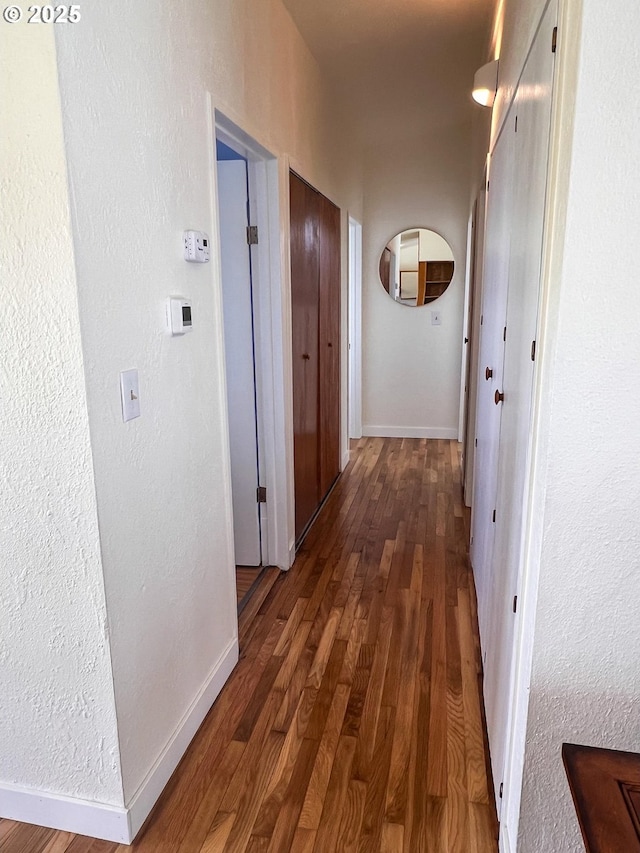 1214 NE Loper Ave, Prineville, OR 97754 - hall featuring wood finished floors and baseboards