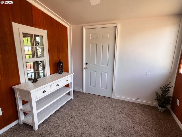 1214 NE Loper Ave, Prineville, OR 97754 - entryway featuring carpet flooring and baseboards