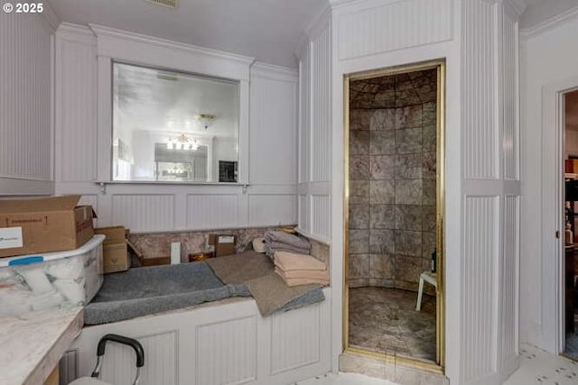 22885 S Tendril Ln, West Linn, OR 97068 - bathroom with a decorative wall