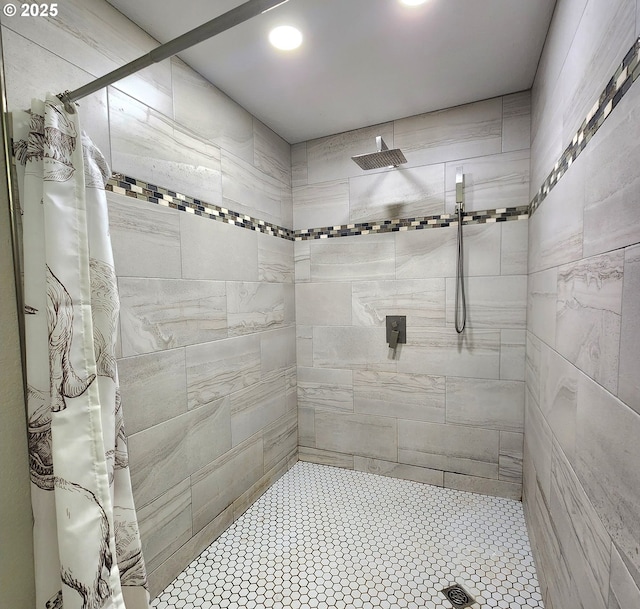 97640 Kadora Ln, North Bend, OR 97459 - full bath with a tile shower and recessed lighting